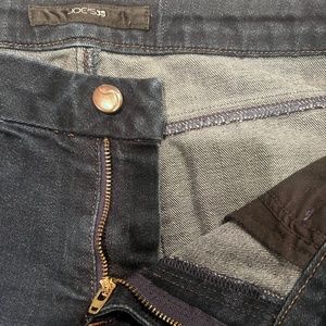 Joe's Jeans dark blue skinny jeans, mid-rise waist, size 31